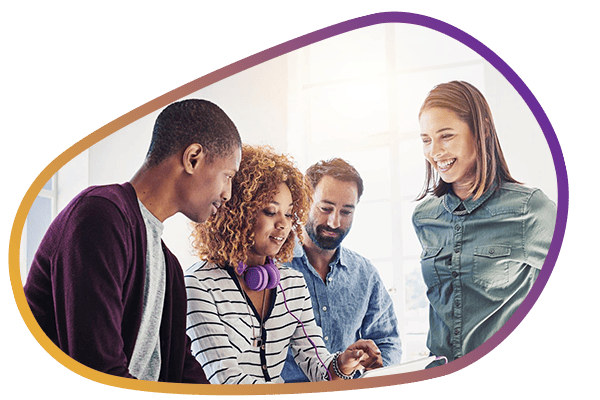 Equipe Luzativo em reunião estratégica